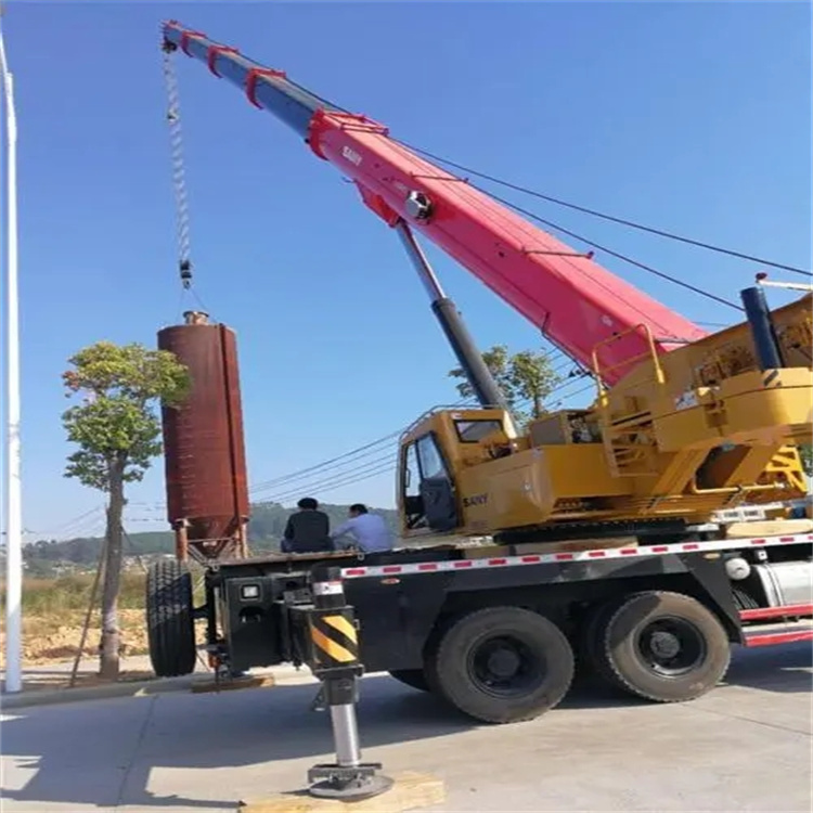 自流井专业吊车租赁多少钱