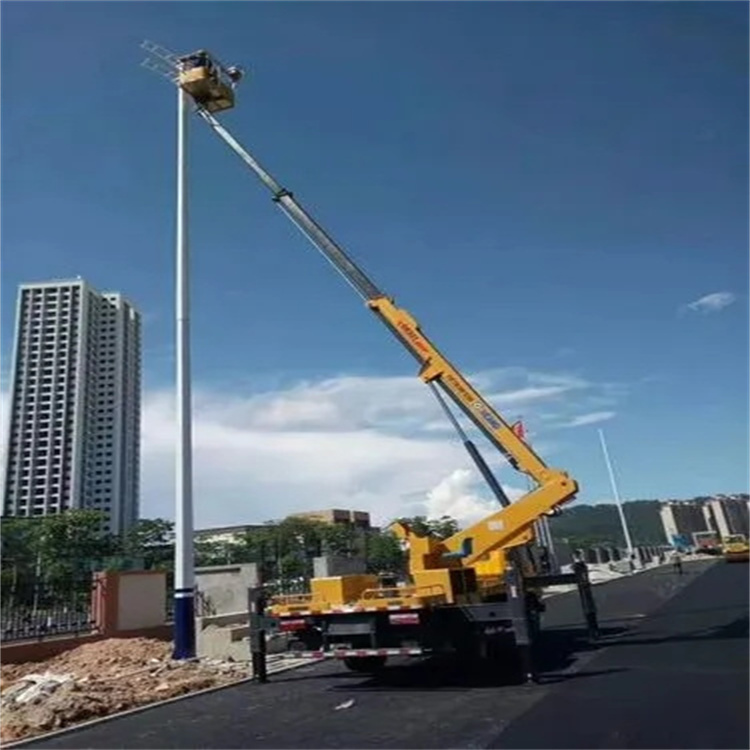 自流井维修路灯的曲臂升降车出租