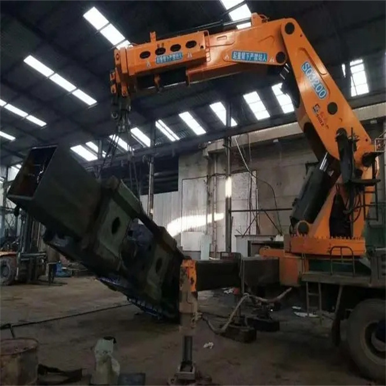 自流井200吨折臂吊出租