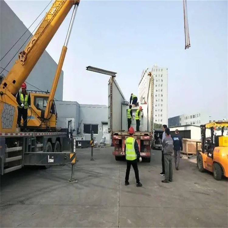 自流井如何找到附近的吊车救援服务