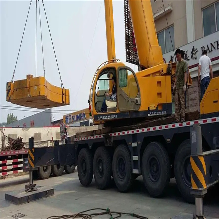 自流井当地吊车出租|机器吊装|75吨|工厂搬迁服务