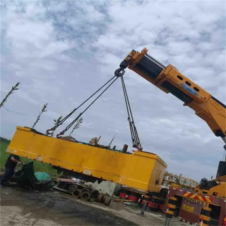 自流井专业吊车出租哪家好